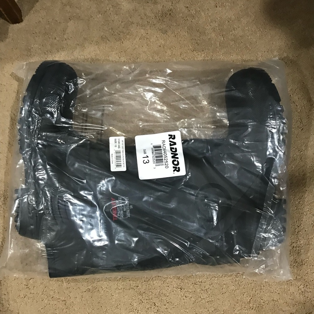 Black Size 13 rubberized reinforced toe chore boots. See pics. Brand New.